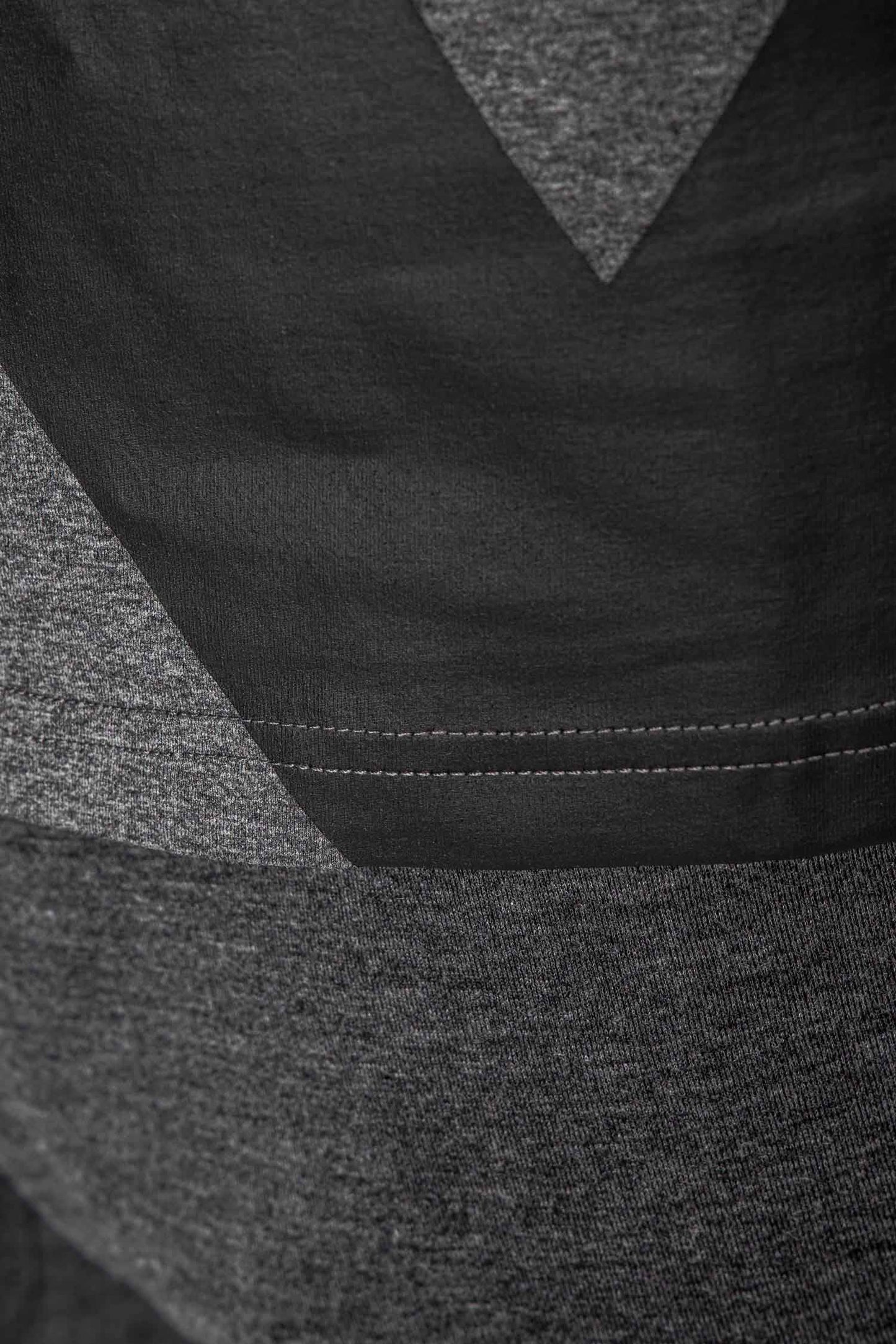 VIA FORTIS ICON TANK TOP GREY